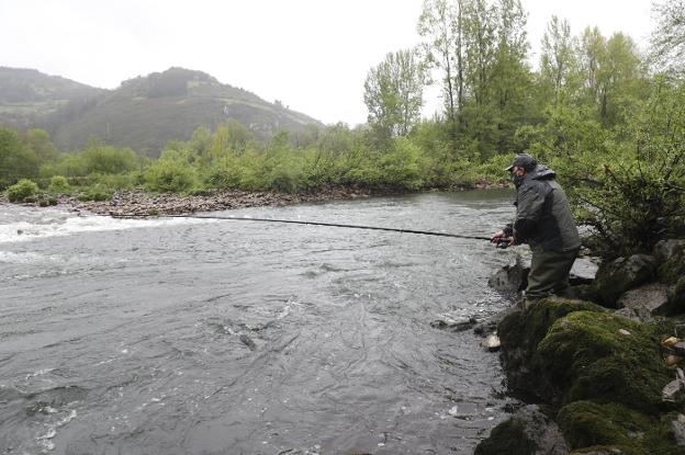 La lluvia esconde el campanu
