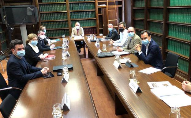 El Ministerio ve viable el plan de soterramiento y comenzará la fase de información medioambiental