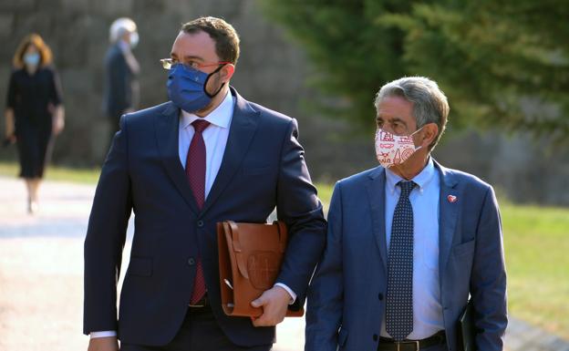 Barbón apoya a Revilla tras ser increpado: «Los presidentes que adoptamos medidas lo hacemos por responsabilidad»