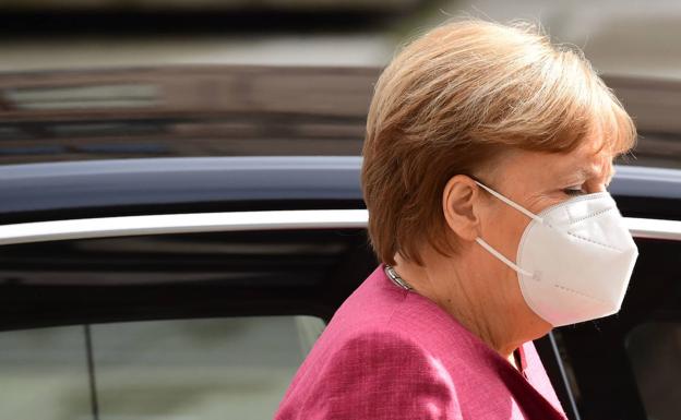 Merkel reforma la ley para imponer a las regiones restricciones drásticas que frenen los contagios