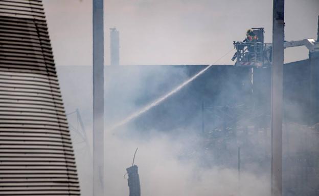 Controlado el incendio declarado en un polígono industrial de Toledo