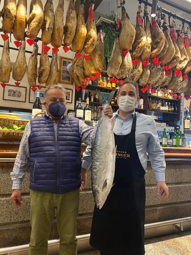 La Nueva Zamorana compra el campanu del Narcea en la subasta por 6.000 euros