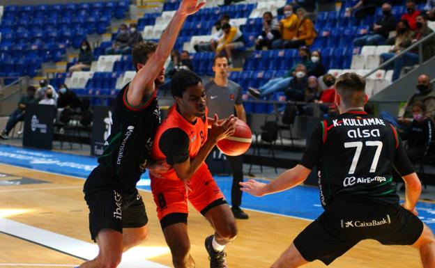 El Liberbank desperdicia una renta de 19 puntos y cae en la recta final ante el Palma