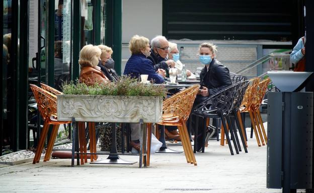 Llanes cerrará el viernes si sus datos no mejoran en las próximas horas