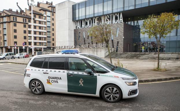 La Fiscalía pide prisión para los acusados por un accidente laboral en una empresa de Gijón