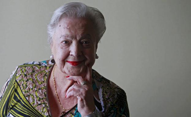 Muere a los 100 años Diamantina Rodríguez, voz de referencia de la tonada asturiana