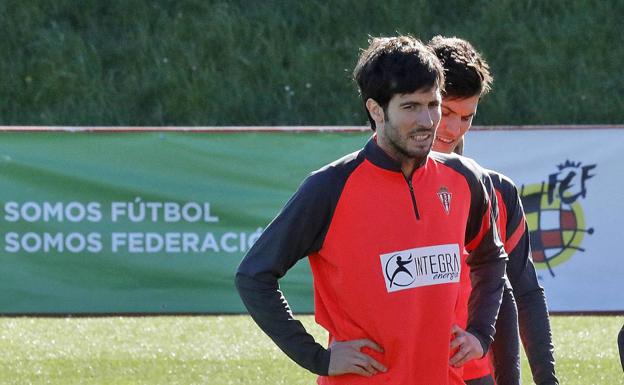 Marc Valiente: «No nos podemos quedar anclados pensando en lo que pasó en el derbi»