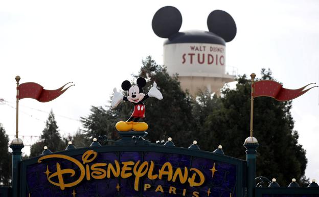 Disneyland París, convertido en centro de vacunación contra la covid 19