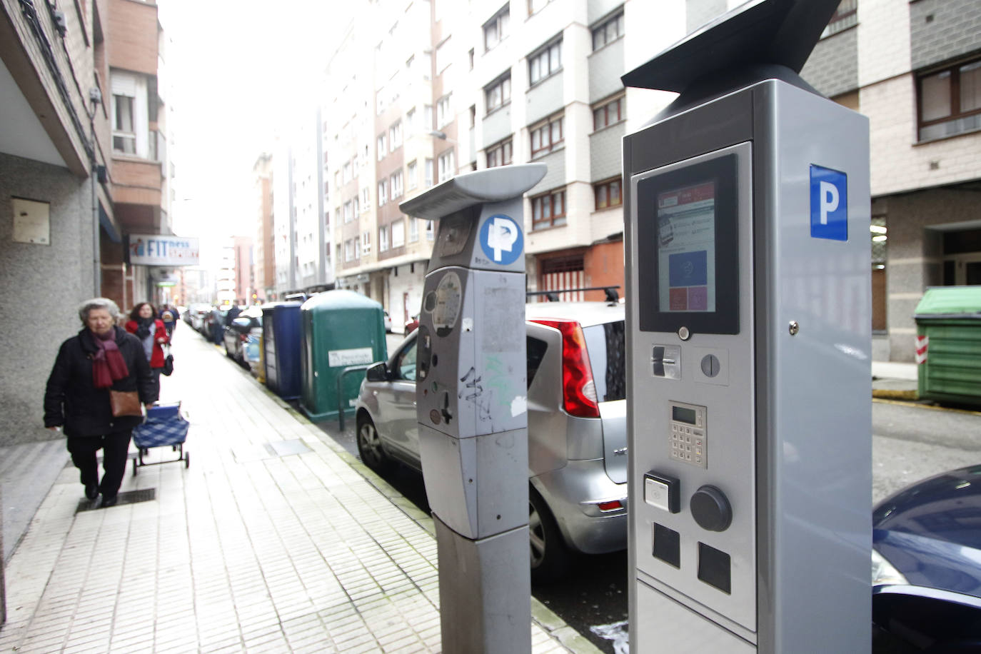 Gijón presenta su plan de movilidad, con obligación de uso del casco para circular en patinete
