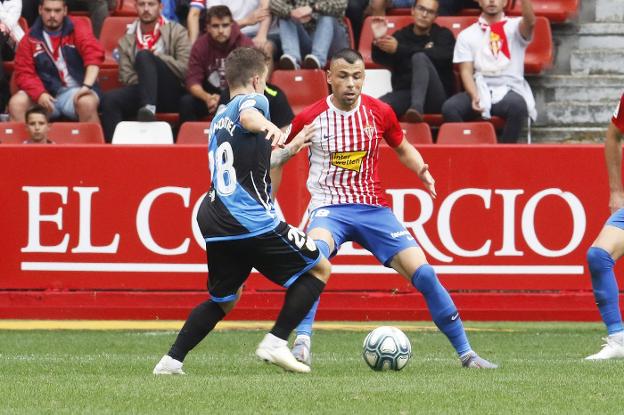 Javi Fuego: «Espero estar devolviendo todo lo que el Sporting me ha dado»