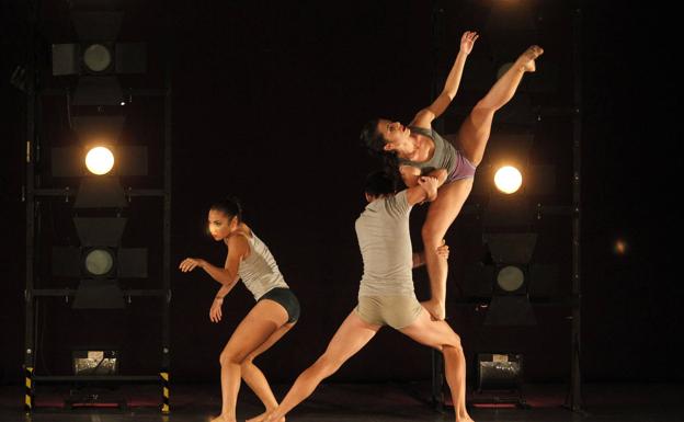 Las compañías de danza asturianas piden mayor presencia en el circuito escénico del Principado