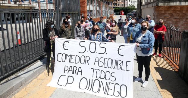 «Queremos que el comedor del colegio sea asequible para todos»