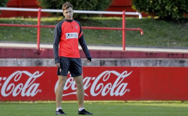 Saúl García: «El 'play off' depende de nosotros. Solo miramos al partido del Lugo»