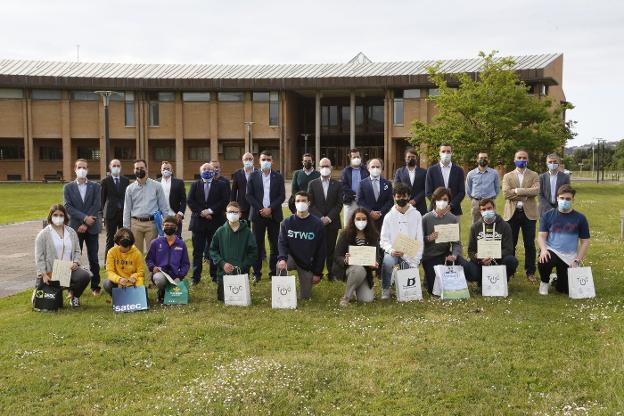 «No es objetivo necesario de la Universidad ofrecer títulos cuyo único futuro sea el salto laboral»