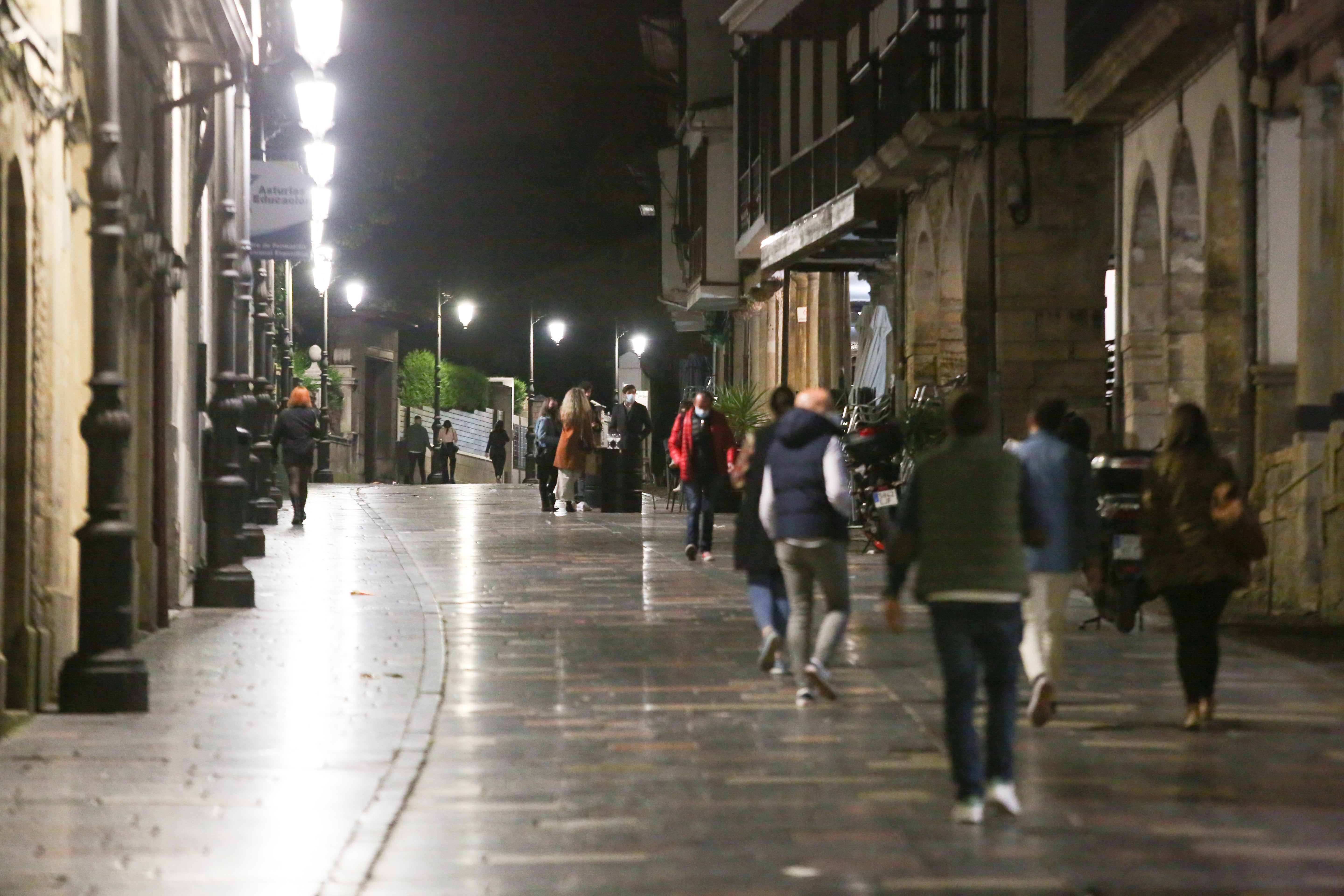 Avilés despide el estado de alarma