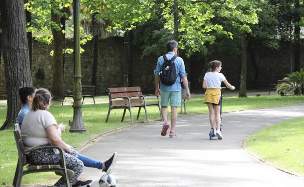 Afronta ocho años de cárcel por robar a cuatro menores en el Avilés