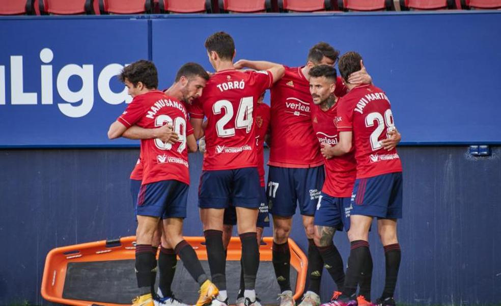 Vídeo: Osasuna y Cádiz juegan un partidazo con un festín de goles