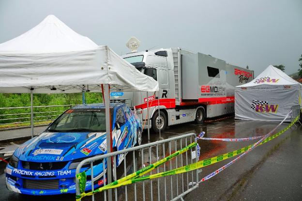 La subida internacional a El Fitu devuelve el «ambientillo» a los negocios de Arriondas