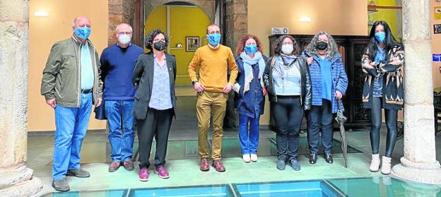 «La oficialidad del asturiano es cuestión de muchas voluntades que esperamos que se junten»