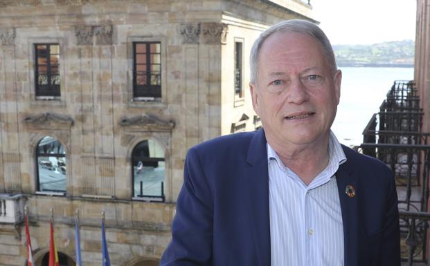 «Doy por hecho que el Muro tendrá un vial de servicio, pero no cuatro carriles»