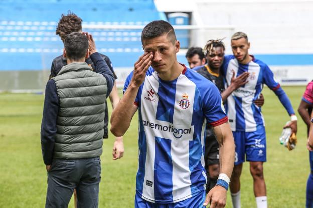 Real Avilés | Alegría contenida en el Suárez Puerta