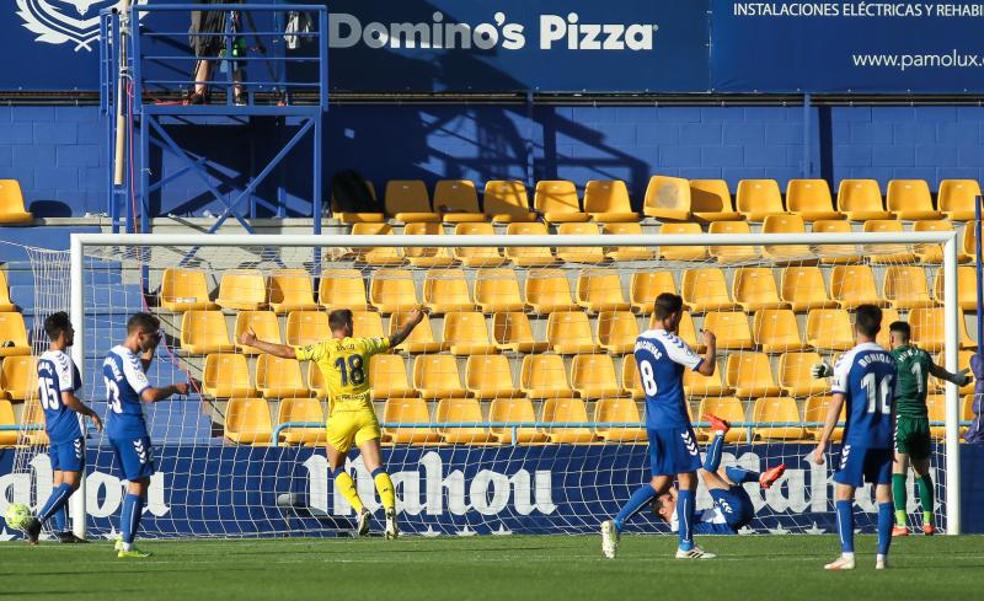 Vídeo: El Alcorcón coge aire y condena al Sabadell