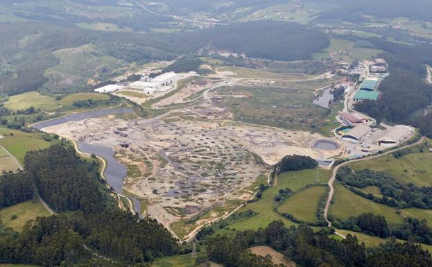 La ley de residuos amenaza con castigar con 36 millones al año la gestión asturiana