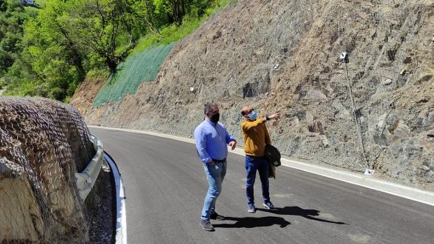 El nuevo trazado del acceso a Abanceña gana seguridad «en tiempo récord»