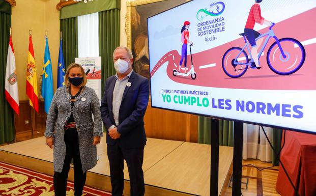 El Ayuntamiento de Gijón pretende evitar que en verano «haya un caos» de bicicletas y patinetes en zonas peatonales