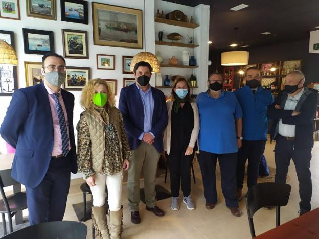 Pescados del Cantábrico y productos kilómetro cero con vistas a la ría de Tina Mayor