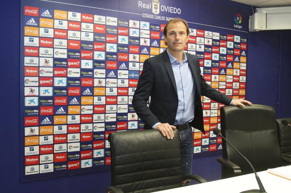 El Real Oviedo, de luto por la muerte de Francesc Arnau