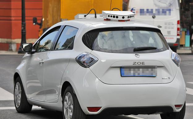 Los vehículos de la ORA ya ruedan en pruebas por las calles de Gijón