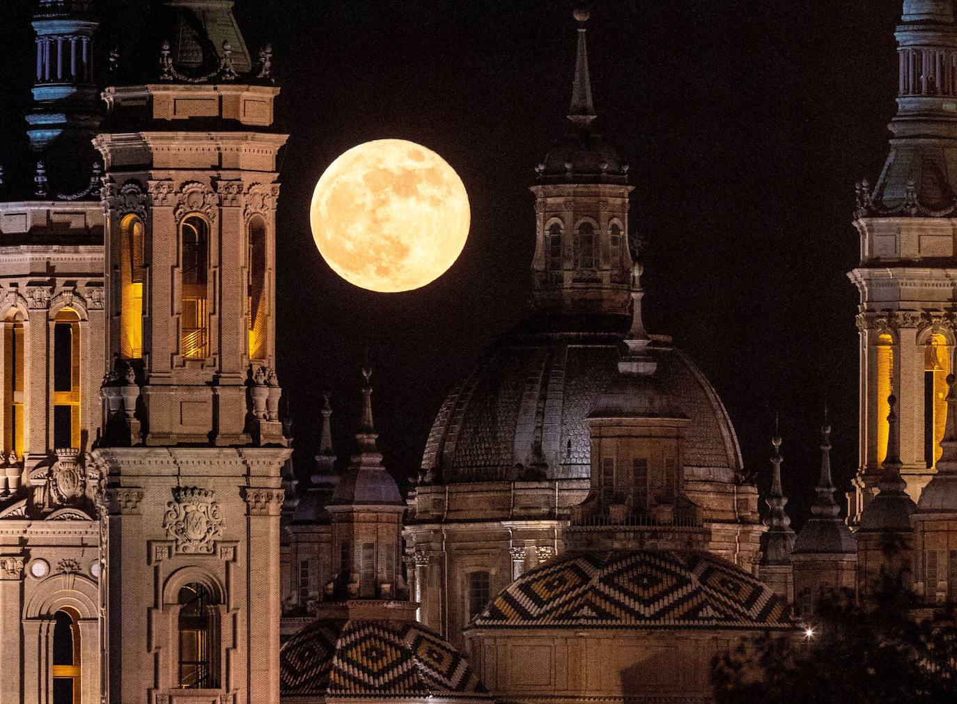 El eclipse total de la Superluna de Flores y de Sangre