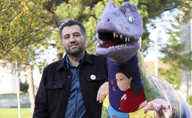 «Es delirante acusar a un profesor de una falta tan grave tras 14 años sin quejas»