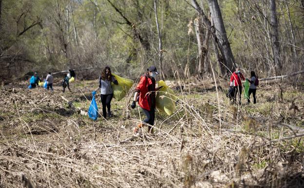 Asturias, contra la basuraleza en 23 puntos de la región