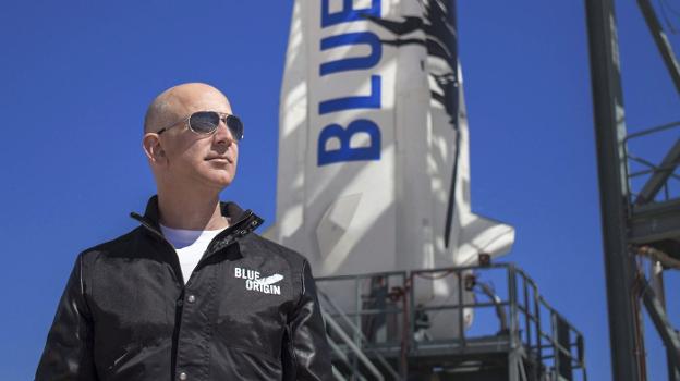 Miles de personas firman una petición para «no permitir» que Jeff Bezos regrese del espacio