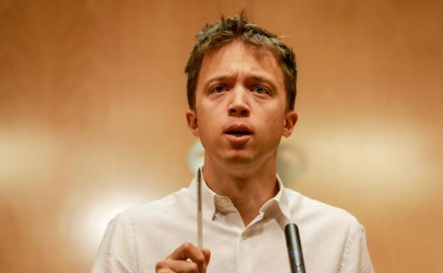 Un hombre de 67 años denuncia a Íñigo Errejón por darle una patada en el abdomen