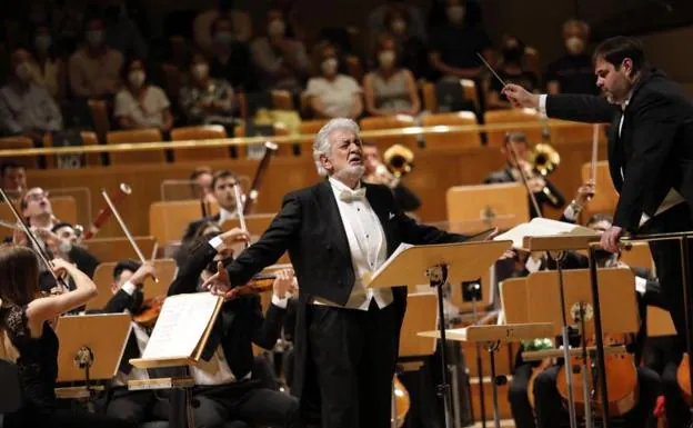 El Auditorio Nacional aclama a Plácido Domingo en su regreso a los escenarios españoles