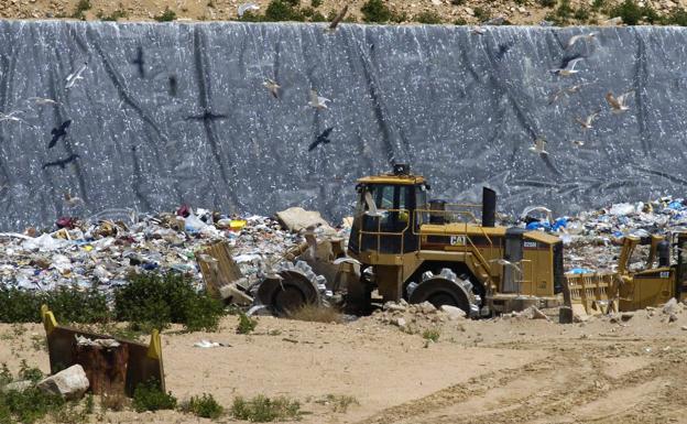 La UE exige a España más efectividad en la gestión de los residuos