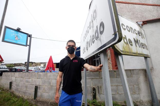 «Dentro del bar estás en Oviedo, pero una vez fuera ya es Mieres»