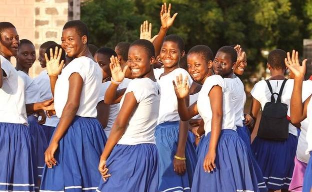 Camfed, que lucha contra la pobreza en África a través de la educación de las niñas, Premio de Cooperación Internacional 2021