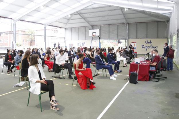 Cuarenta alumnos del IES Número 1 se gradúan