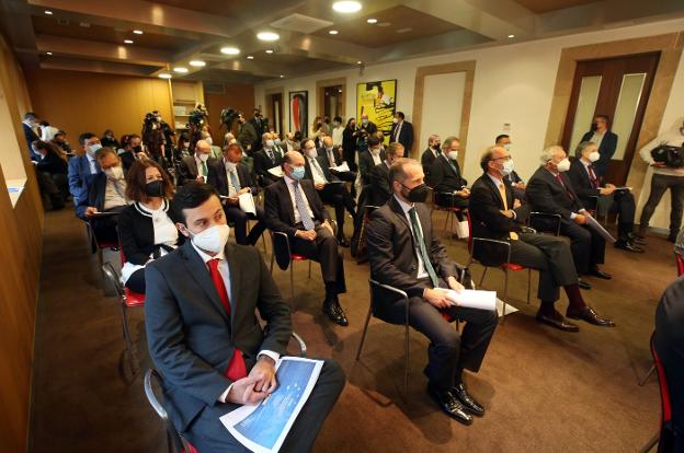 La ministra defiende que los fondos europeos «no van de repartos, van de proyectos»