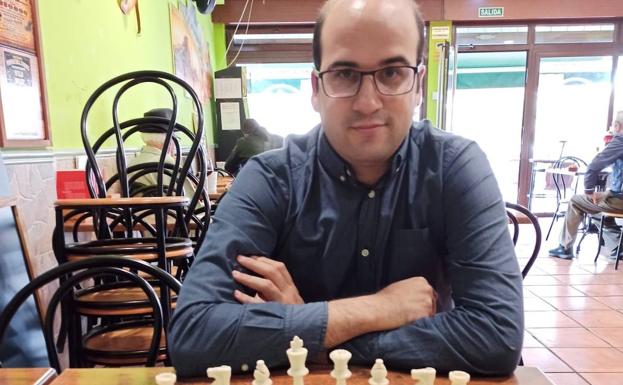 Javier Sotelo gana el torneo social del Club Escaque