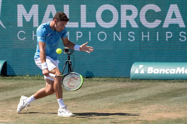 Medvedev remonta y deja a Carreño sin final en Mallorca