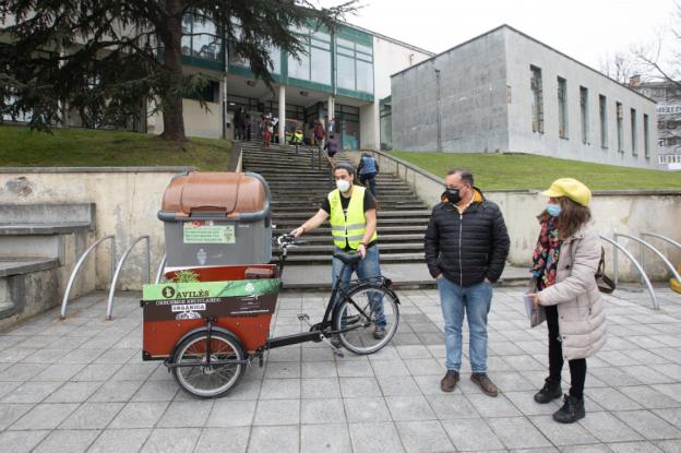 Los contenedores marrones de restos orgánicos se implantarán en todo Avilés a partir de otoño