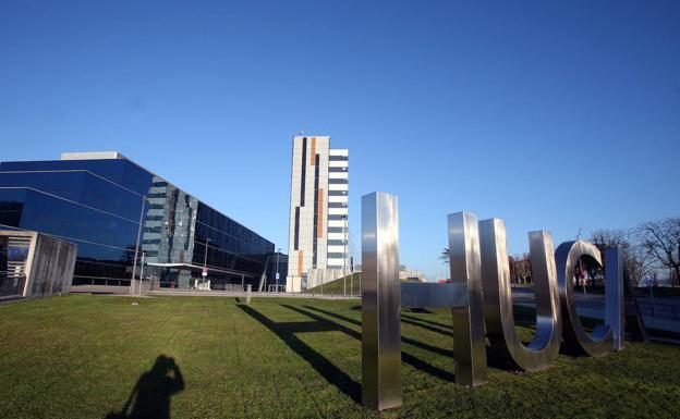 Un hombre de 41 años cae desde la ventana de un primer piso en la calle Gascona