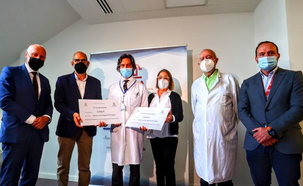 Un matrimonio dona 8.000 euros al FINBA para la investigación contra el cáncer