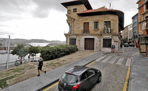 Gijón destinará siete viviendas de Cimavilla, cedidas por Vipasa, a alquiler social para jóvenes