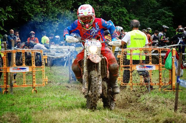 «Tenemos todas las plazas reservadas desde hace meses gracias a las motos»